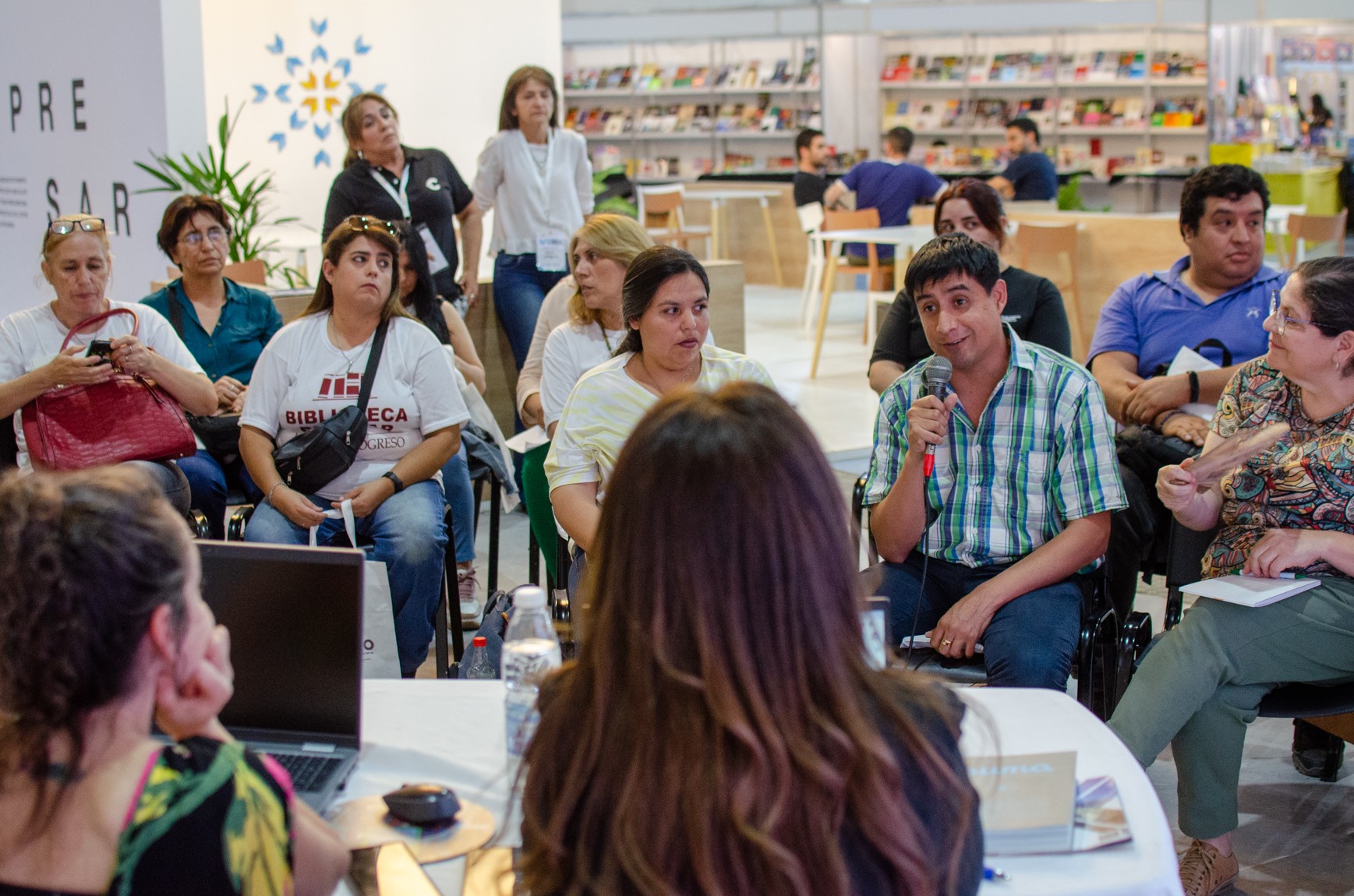 encuentro-de-bibliotecas-populares-en-la-xv-feria-provincial-del-libro
