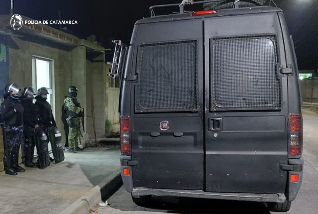 allanamientos-en-villa-cubas-secuestraron-droga-y-mas-de-un-millon-de-pesos