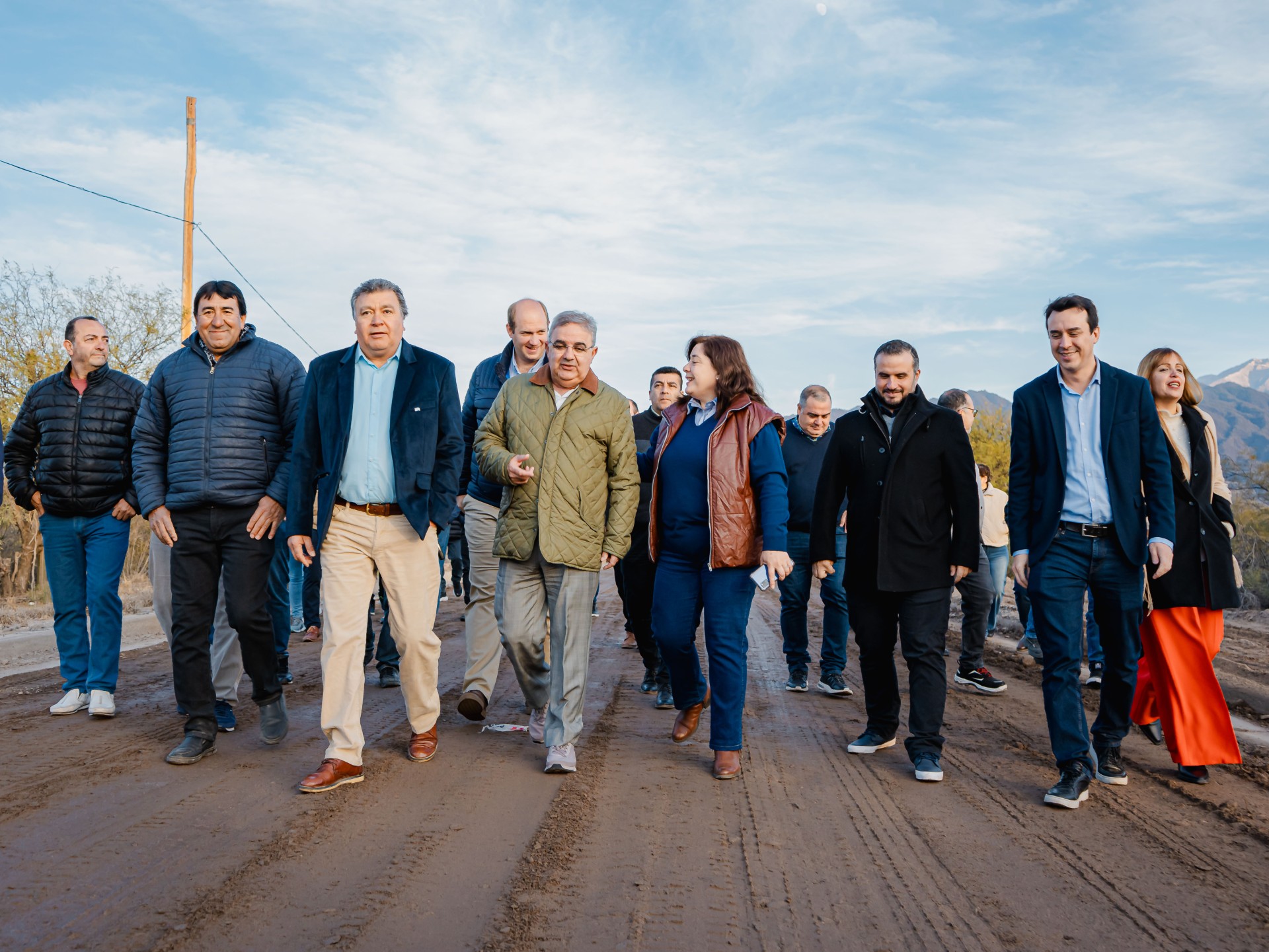 el-gobierno-avanza-con-trabajos-de-pavimentacion-y-un-nuevo-sum-en-huillapima