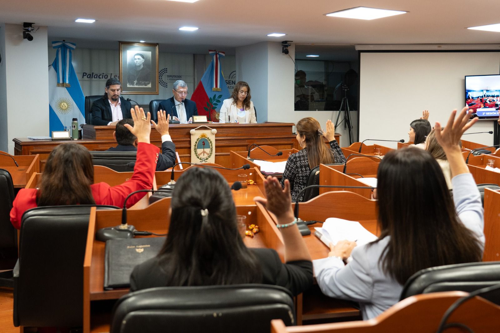 el-senado-dio-sancion-definitiva-a-la-ley-de-creacion-de-clusteres-semilleros