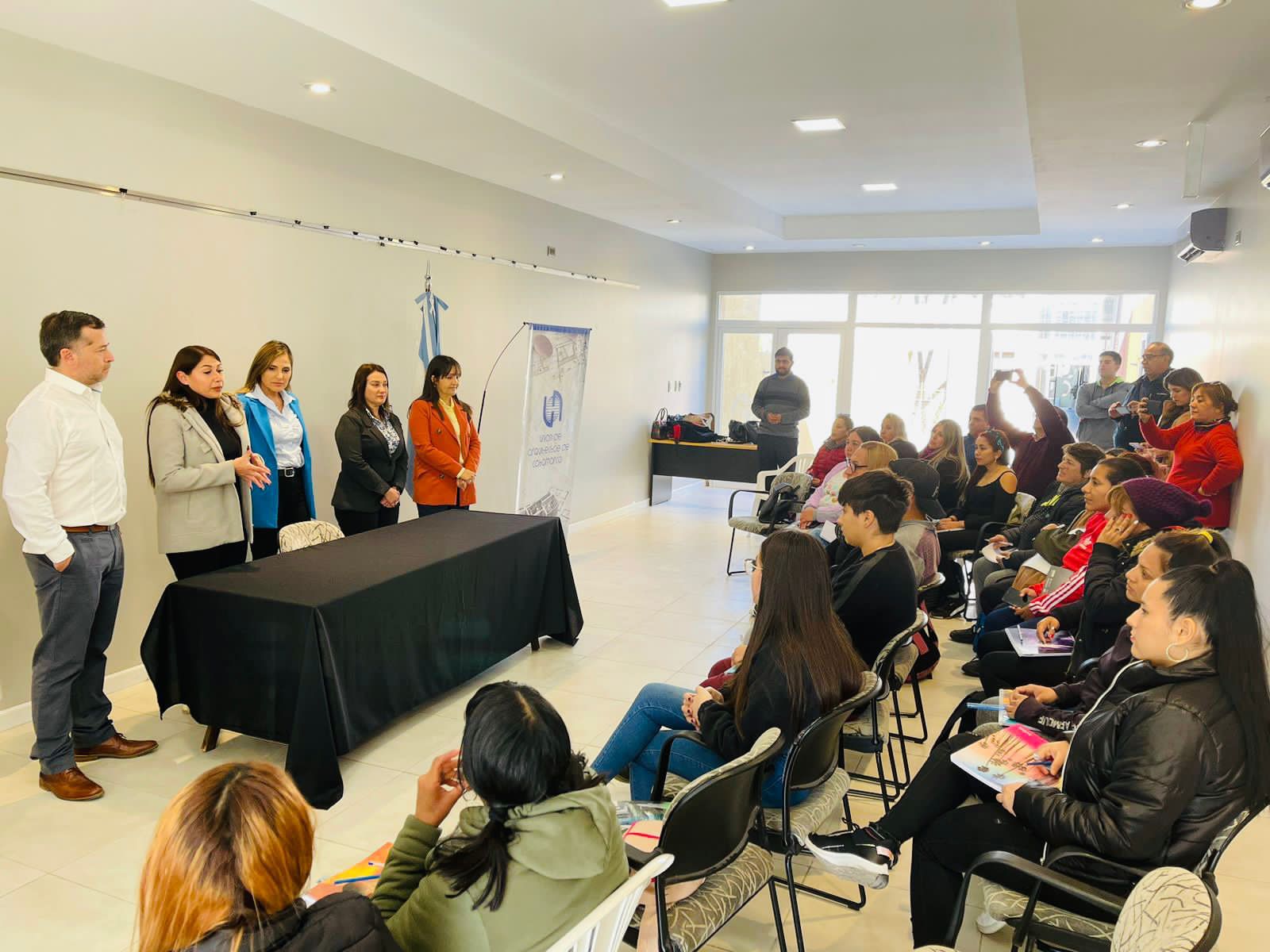 inicio-el-curso-del-programa-constructoras