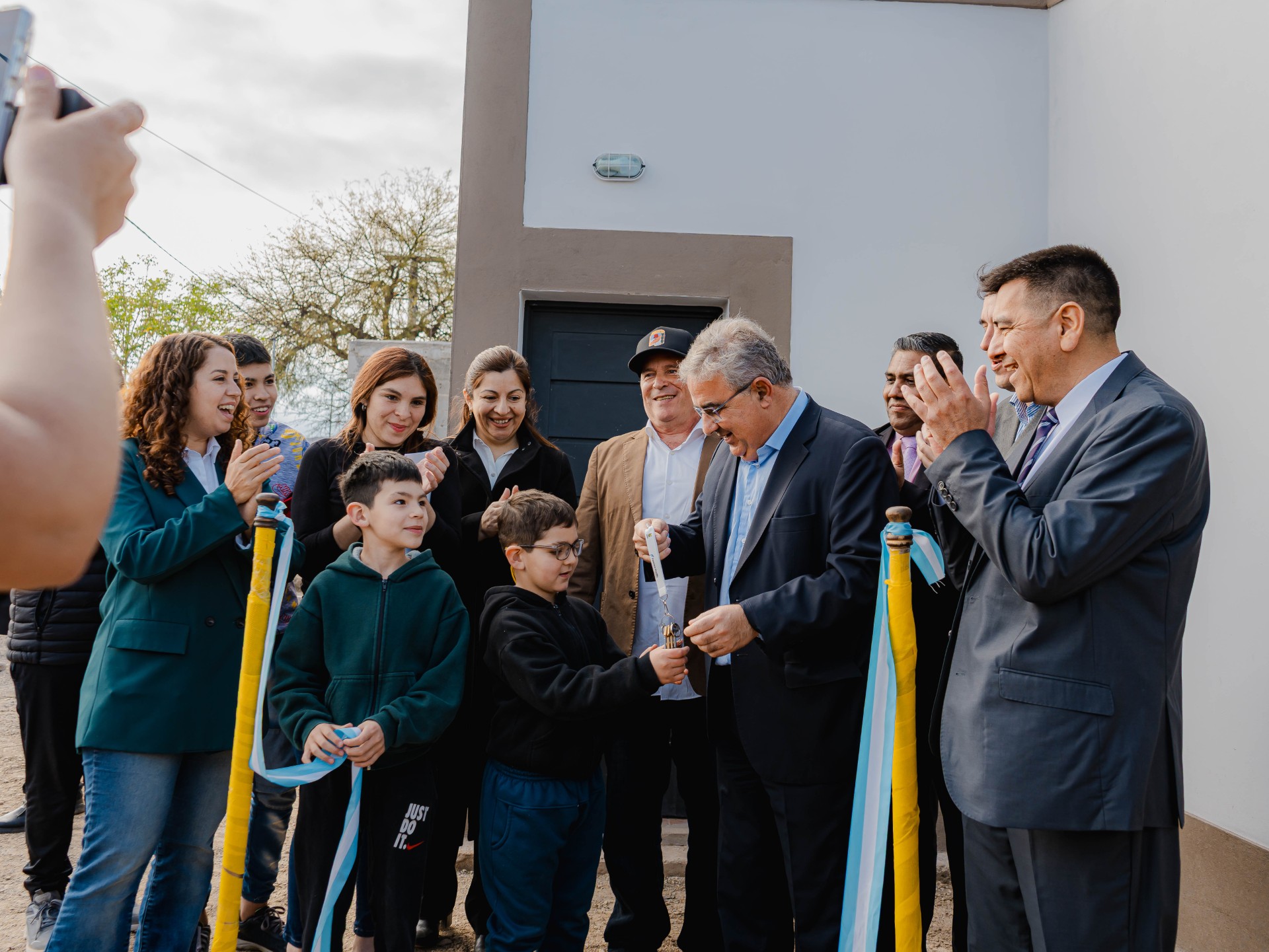 el-gobierno-entrego-viviendas-sociales-en-poman