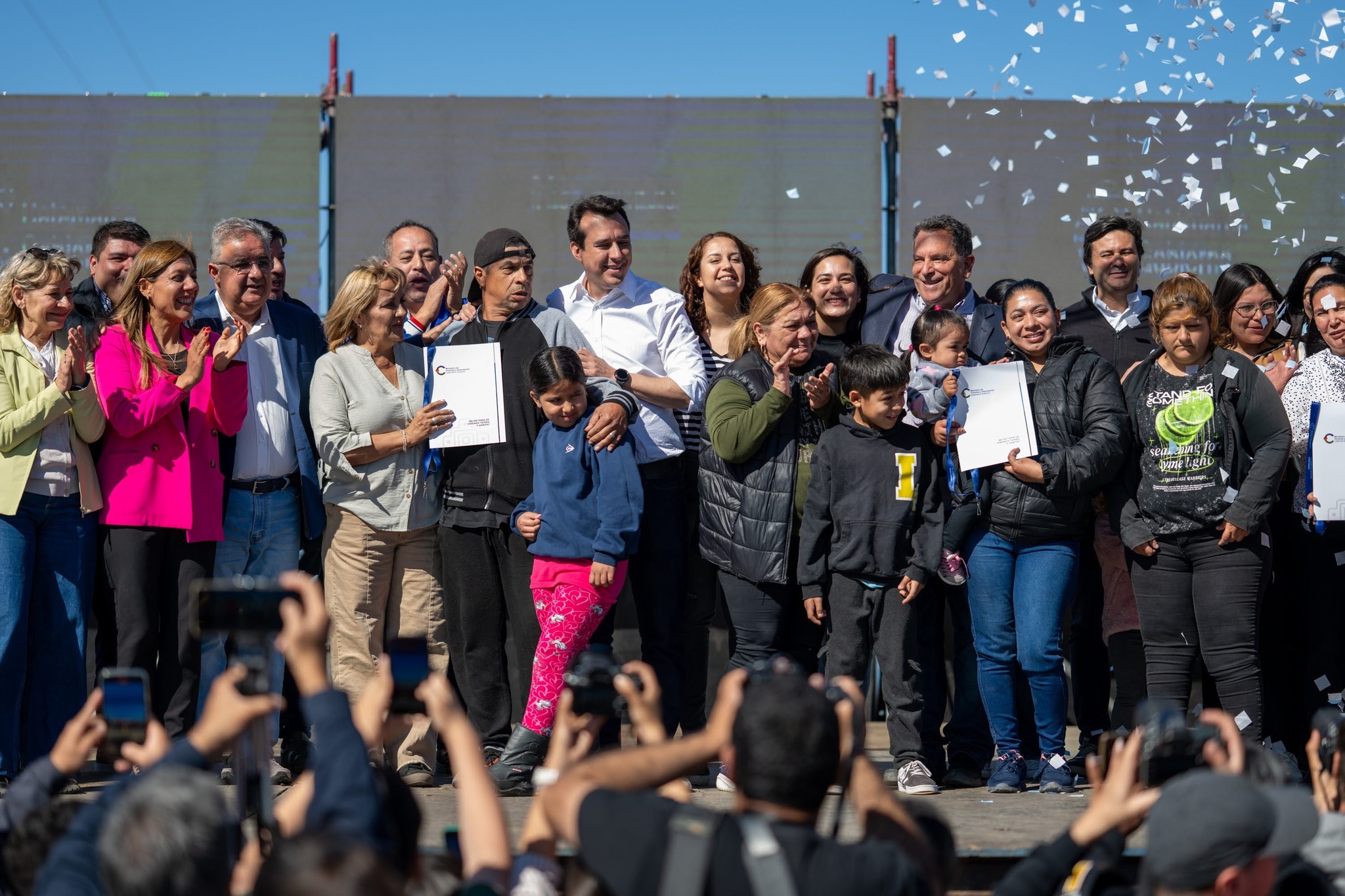 el-gobierno-entrego-viviendas-sociales-y-mejoramientos-habitacionales-a-150-familias-de-la-capital