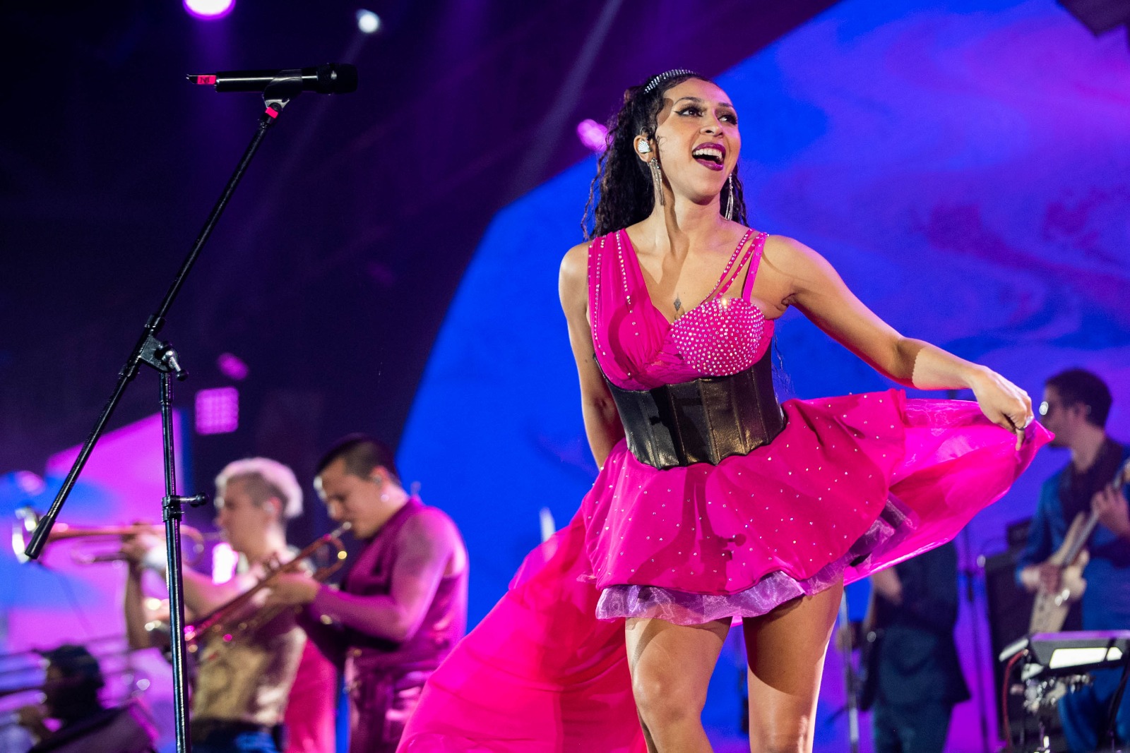 la-delio-valdez-puso-a-todos-a-bailar-en-su-debut-en-el-poncho