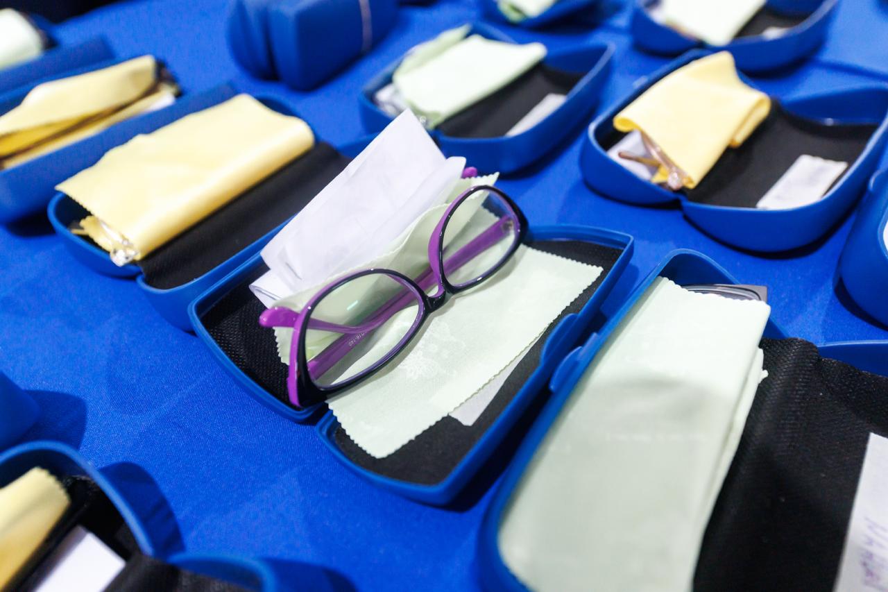 exitoso-debut-del-programa-ver-para-crecer-con-129-pares-de-anteojos-entregados-en-el-acto