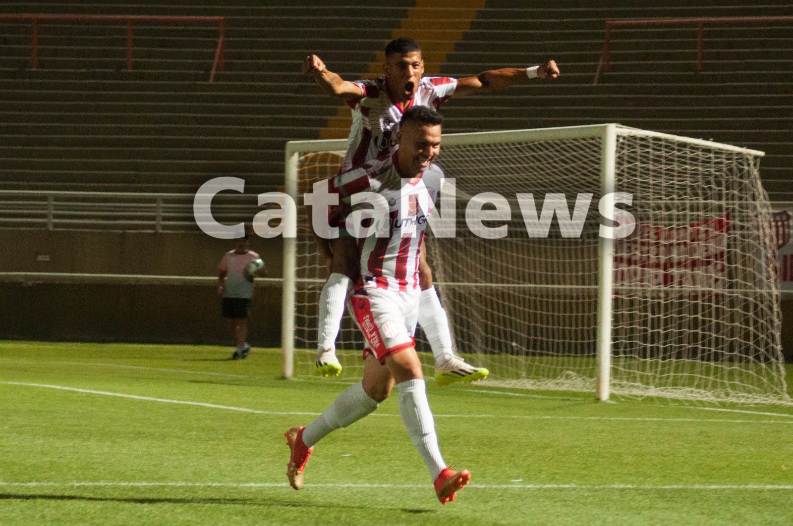 en-el-debut-villa-cubas-goleo-a-coronel-daza