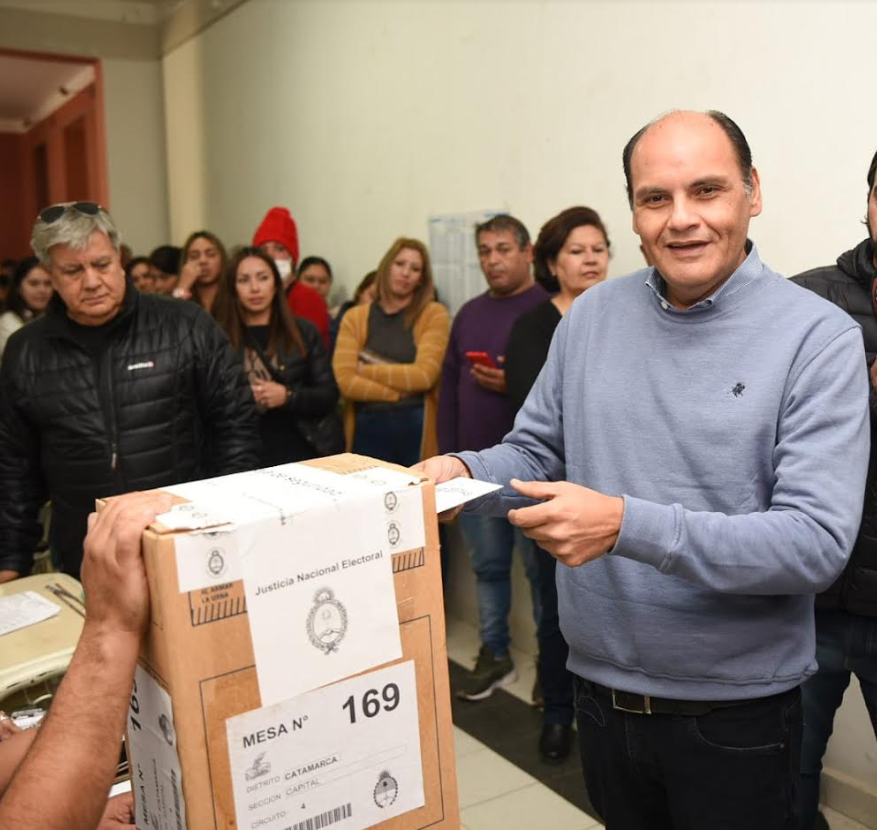 gustavo-saadi-votar-consolida-nuestra-democracia
