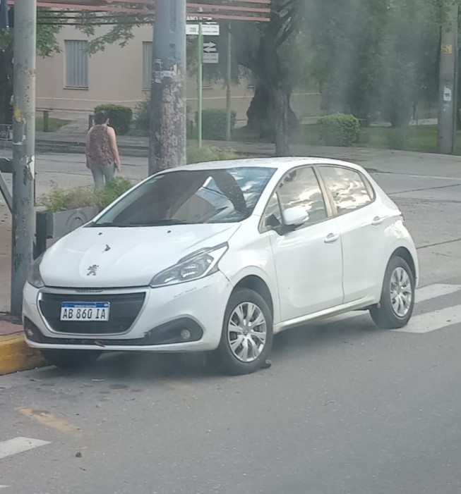 salvo-un-auto-que-era-arrastrado-por-el-agua-ojala-la-vida-me-de-la-oportunidad-de-devolverte-el-enorme-favor