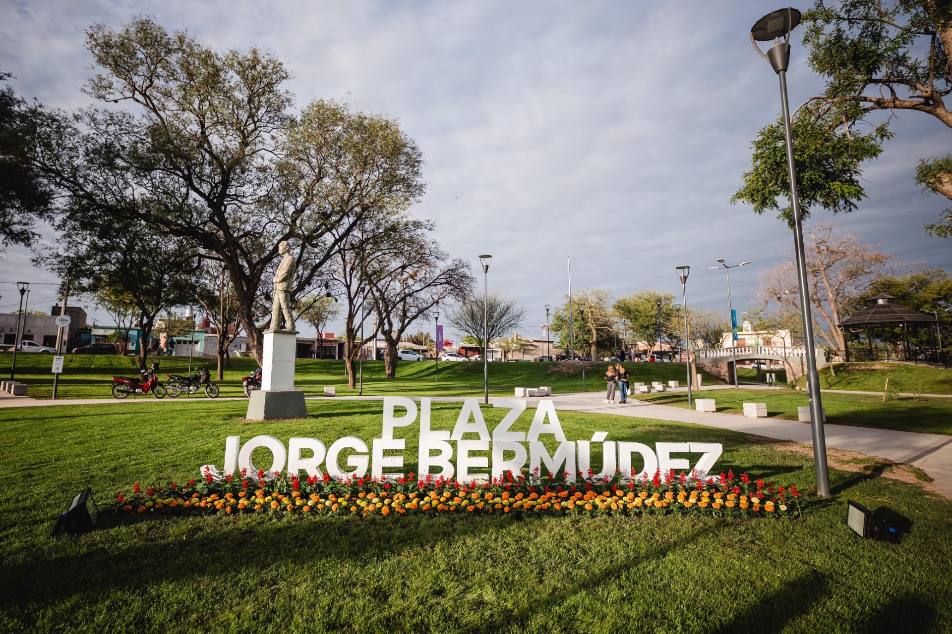 gran-reinauguracion-de-la-plaza-jorge-bermudez