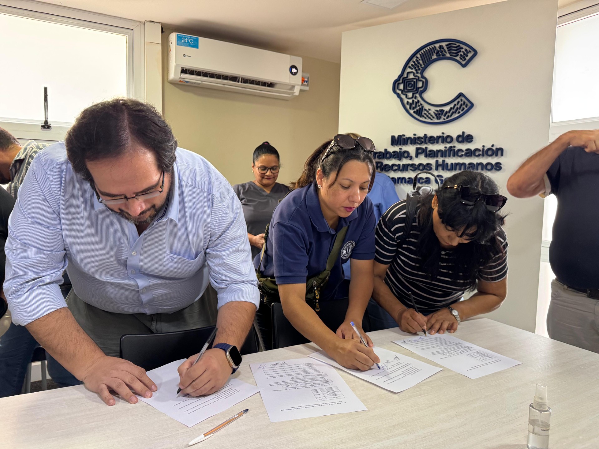 el-gobierno-y-atsa-acordaron-una-actualizacion-bimestral-salarial-y-cambios-en-adicionales-del-personal-de-salud