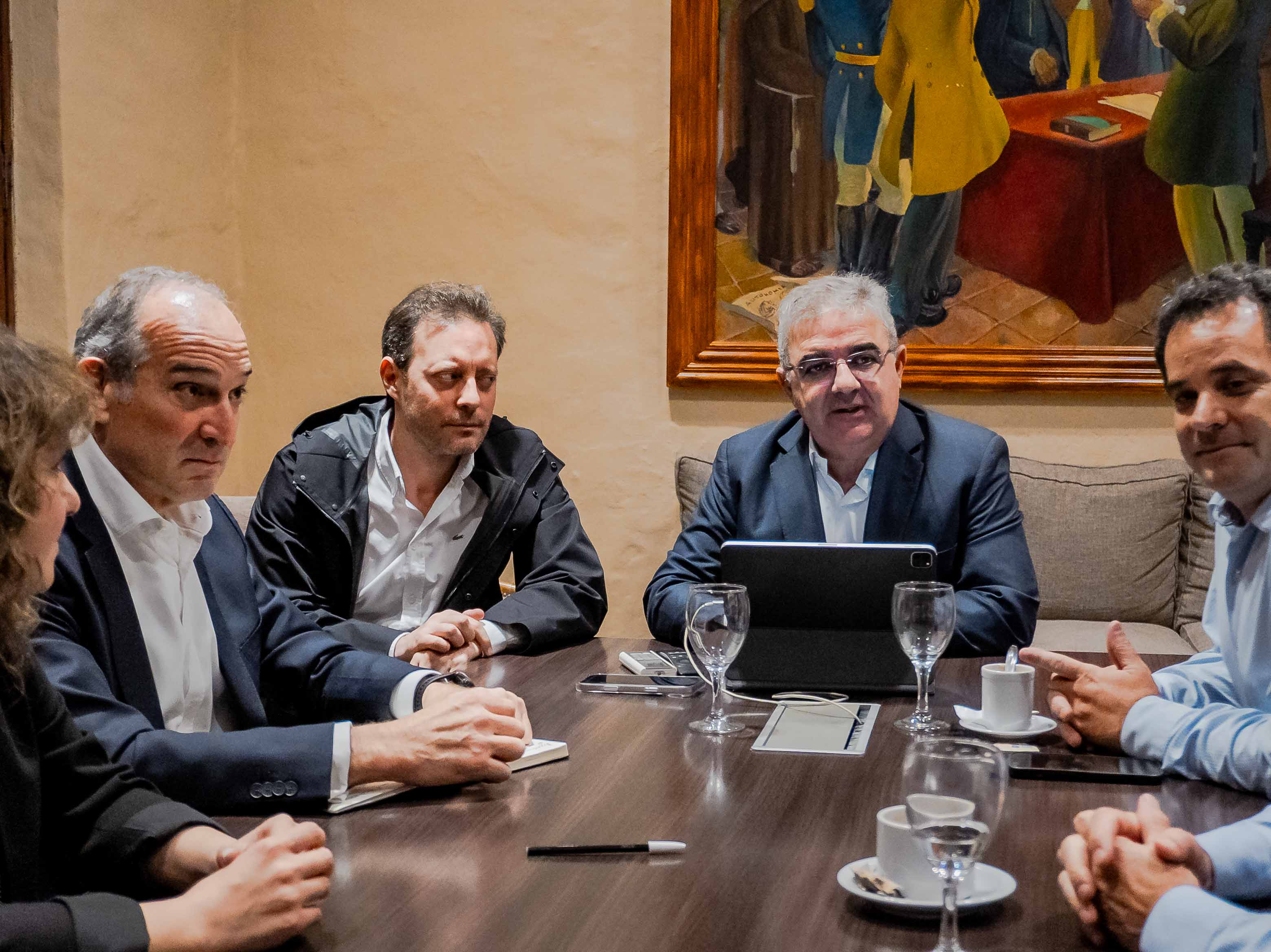 el-gobernador-jalil-se-reunio-con-ejecutivos-de-glencore-tras-el-anuncio-de-reactivacion-de-alumbrera
