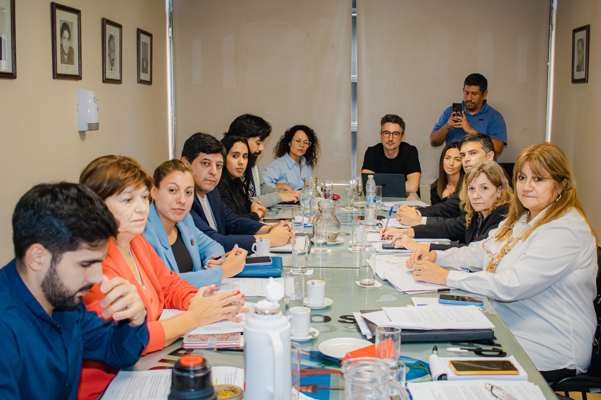 diputados-recibio-a-integrantes-del-gabinete-provincial-para-debatir-la-emergencia-economica