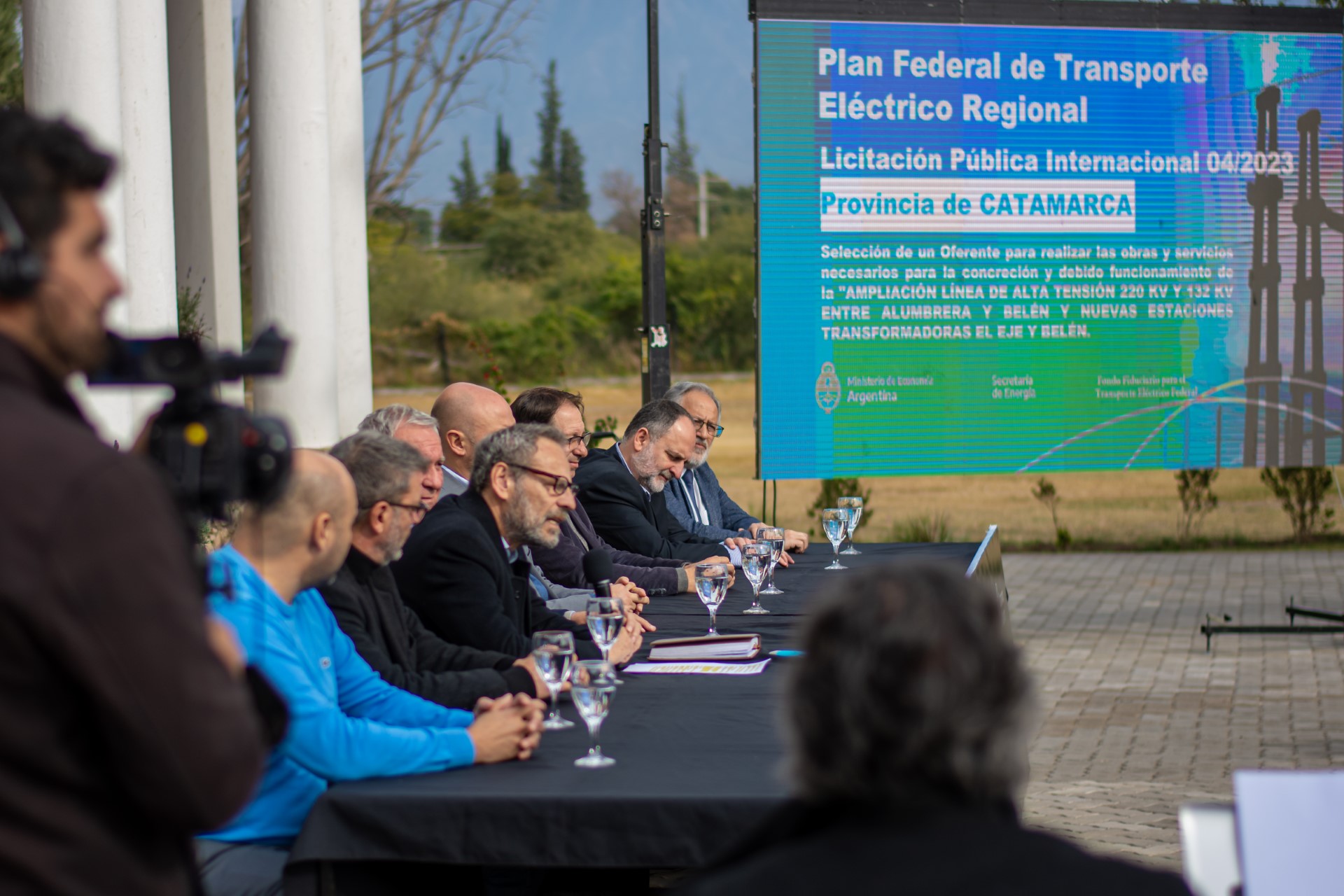 se-realizo-la-apertura-de-sobre-para-la-licitacion-de-la-megaobra-interconectado-alumbrera-belen