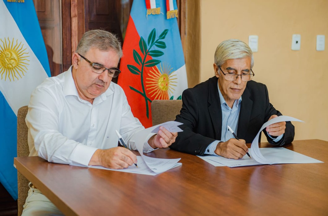 jalil-garantizo-el-financiamiento-para-el-cuerpo-docente-de-la-carrera-de-medicina