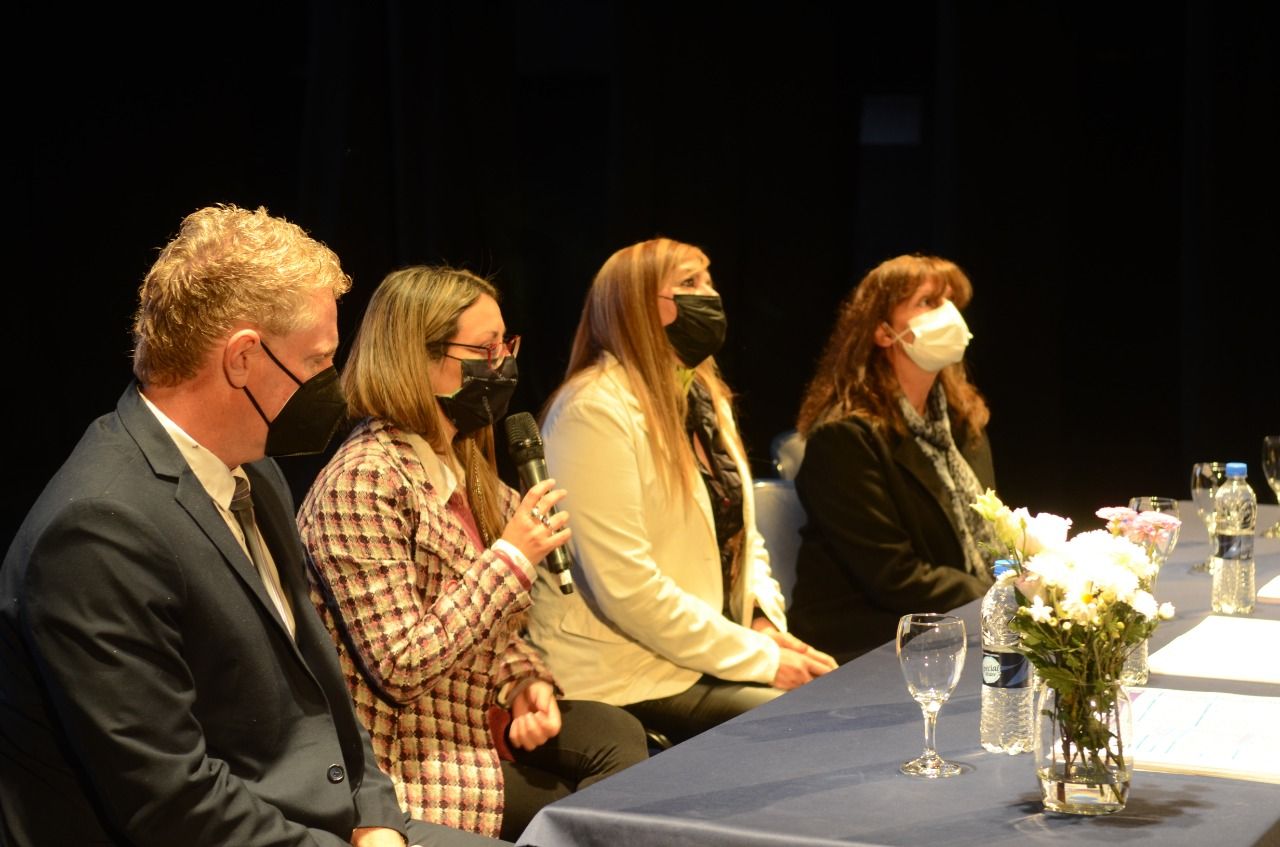 se-llevo-adelante-la-primera-jornada-sobre-violencia-intrafamiliar-y-de-genero