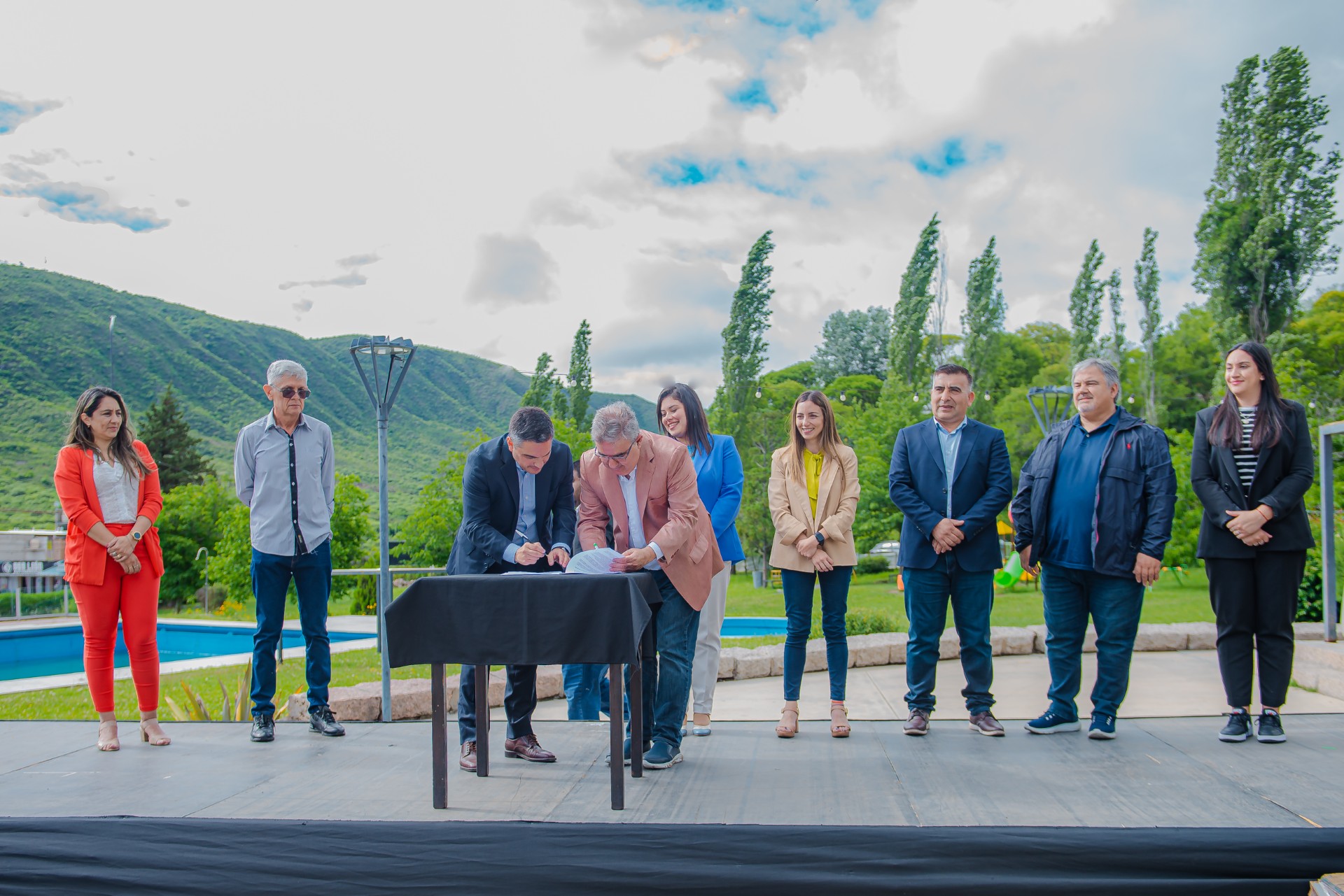 municipios-ambatenos-rubricaron-el-consenso-fiscal-y-ya-son-26-los-que-adhirieron