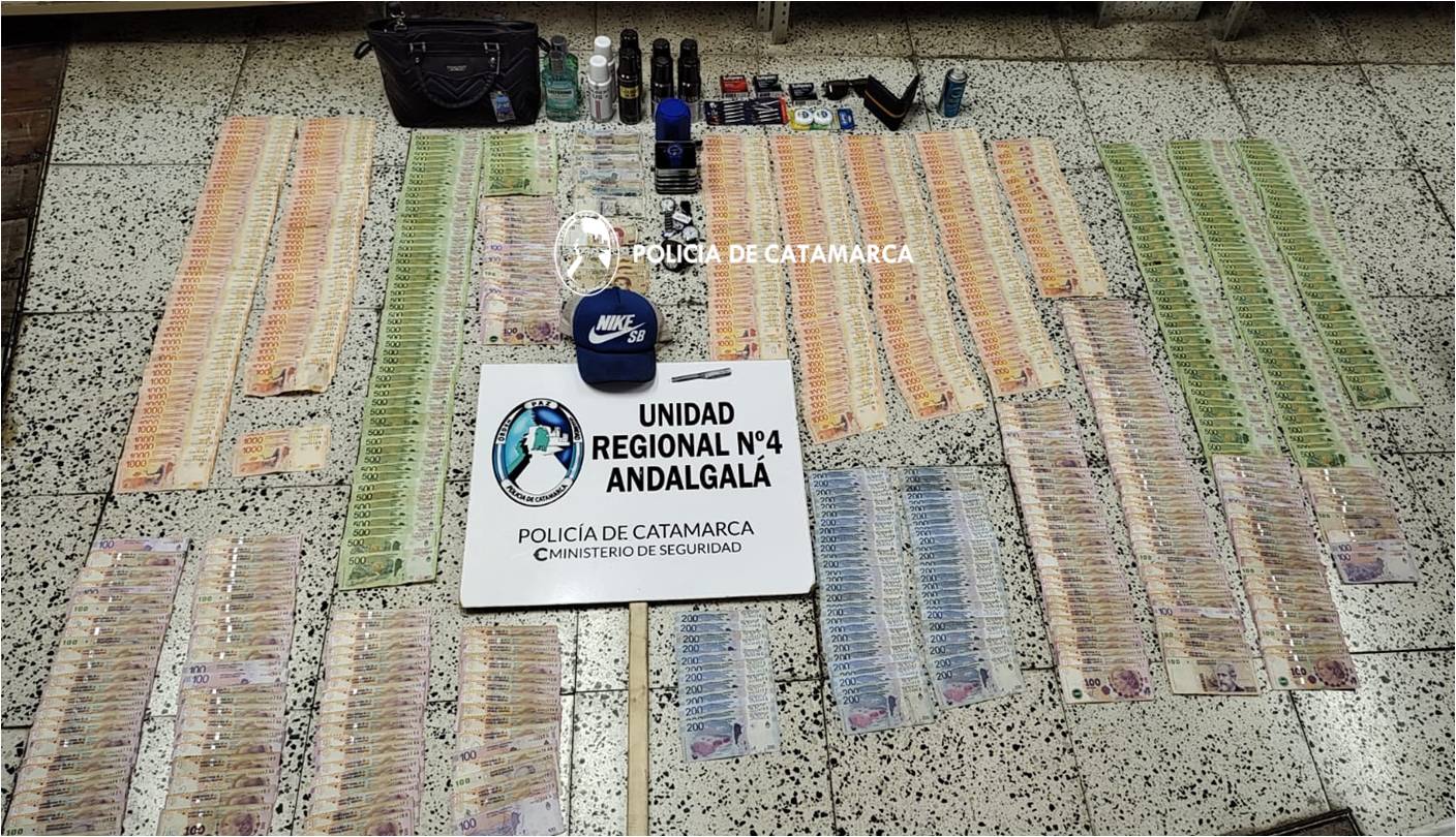 robo-mas-de-400-mil-pesos-de-una-farmacia