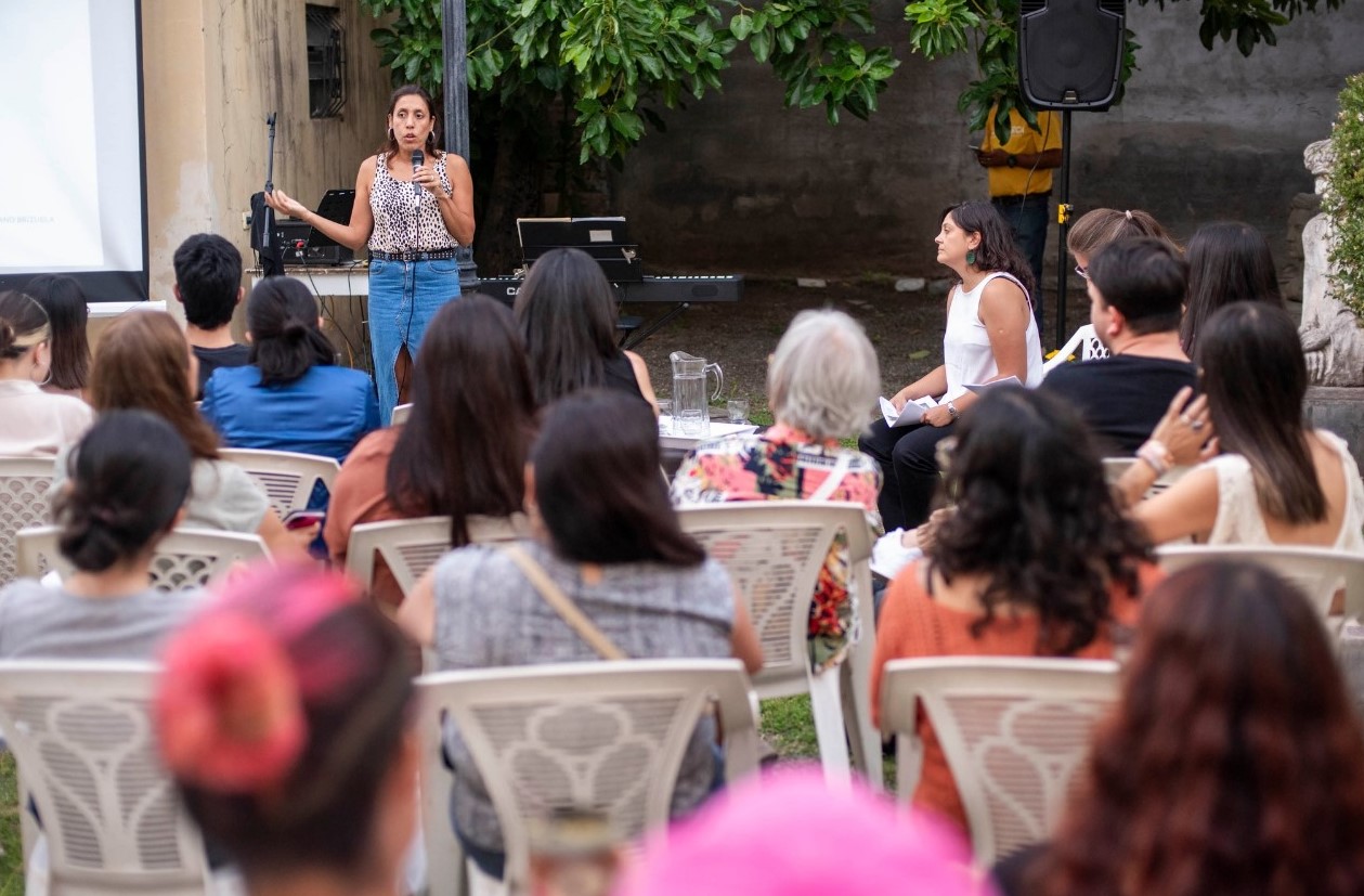 mujeres-con-historia-conversatorio-con-mujeres-inspiradoras
