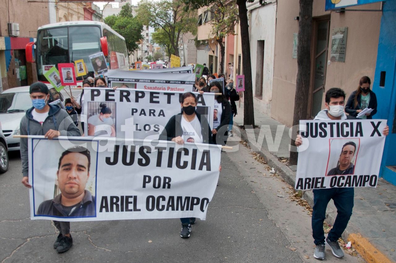 nueva-marcha-de-justicia-por-hugo-ocampo-a-ocho-meses-del-crimen