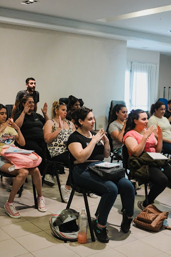 tu-capital-mas-inclusiva-mozos-y-personal-gastronomico-se-capacitan-en-lengua-de-senas