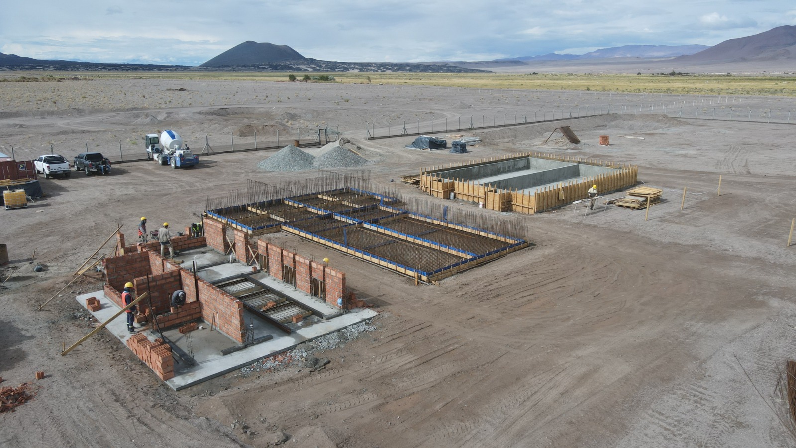 con-reinversion-de-fondos-mineros-avanza-la-obra-de-cloacas-en-la-villa-de-antofagasta