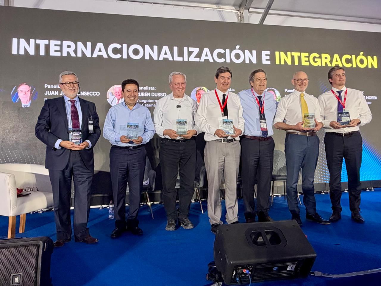 dusso-expuso-en-chile-sobre-el-potencial-productivo-de-catamarca-y-la-integracion-logistica-con-atacama