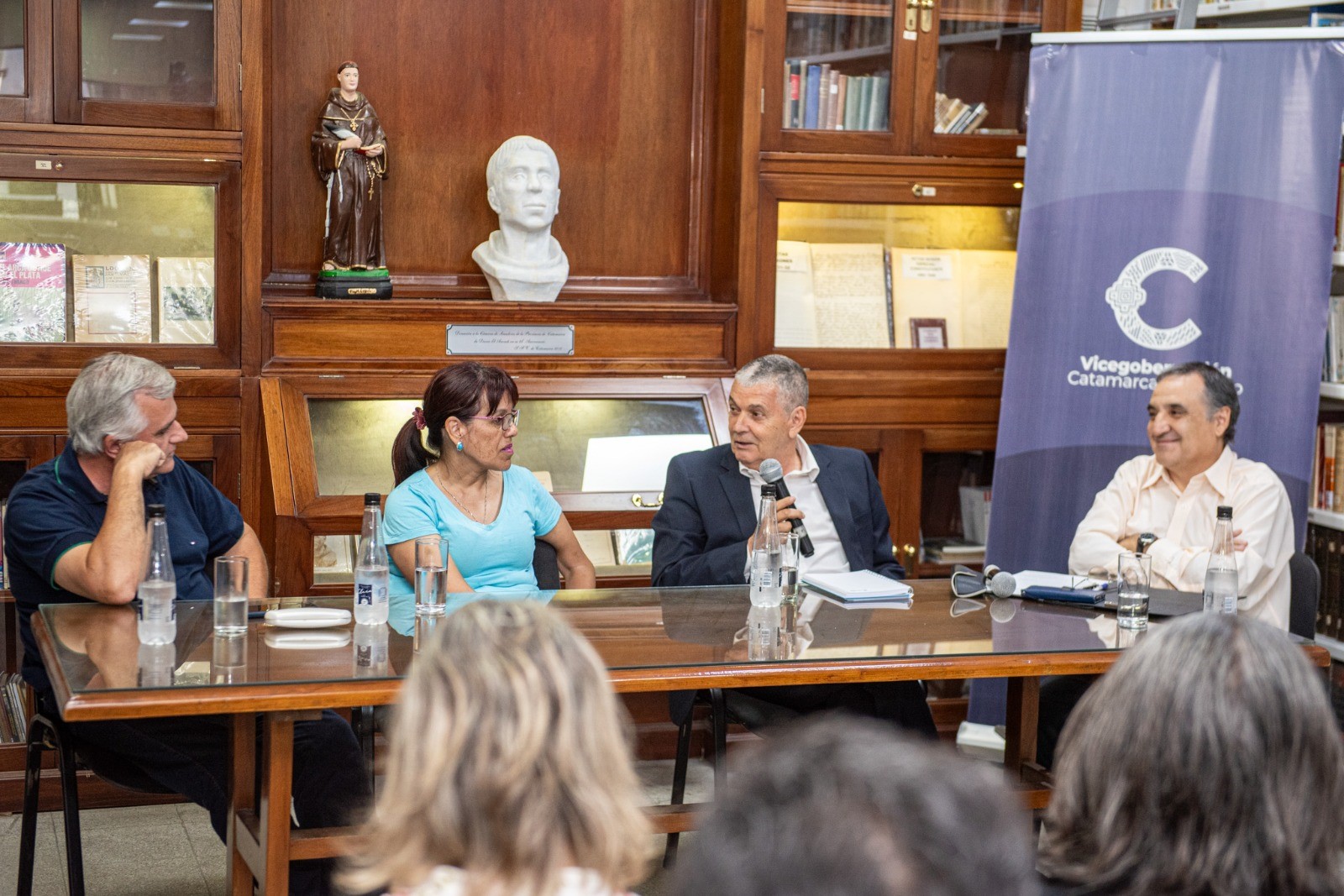 se-concreto-la-tercera-de-las-charlas-por-40-anos-de-democracia