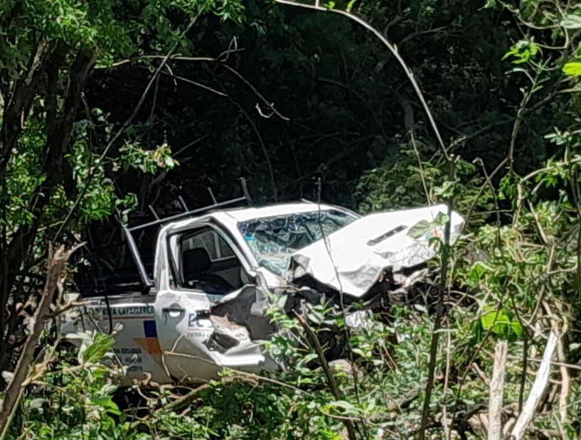 piden-precaucion-en-la-cuesta-del-totoral-tras-el-vuelco-de-una-camioneta