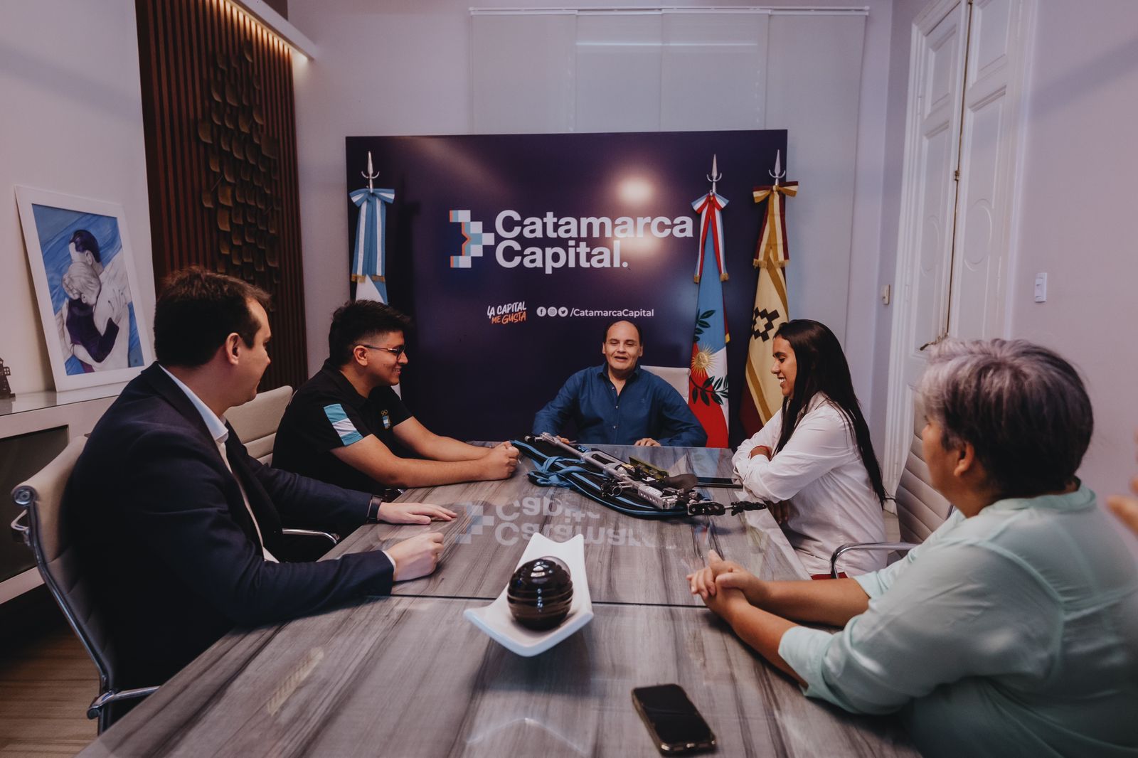 tras-lograr-la-clasificacion-a-los-juegos-olimpicos-julian-gutierrez-se-reunio-con-gustavo-saadi