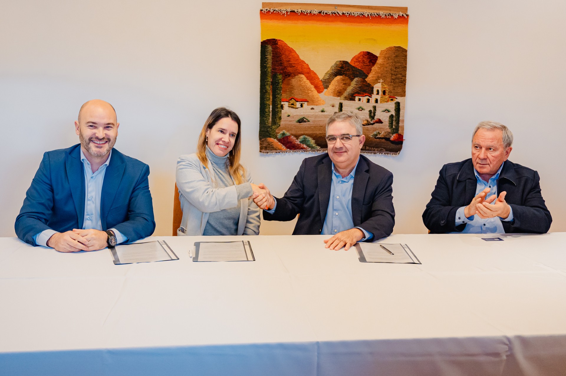 la-provincia-renueva-convenio-con-novartis-para-optimizar-tratamiento-cardiovascular