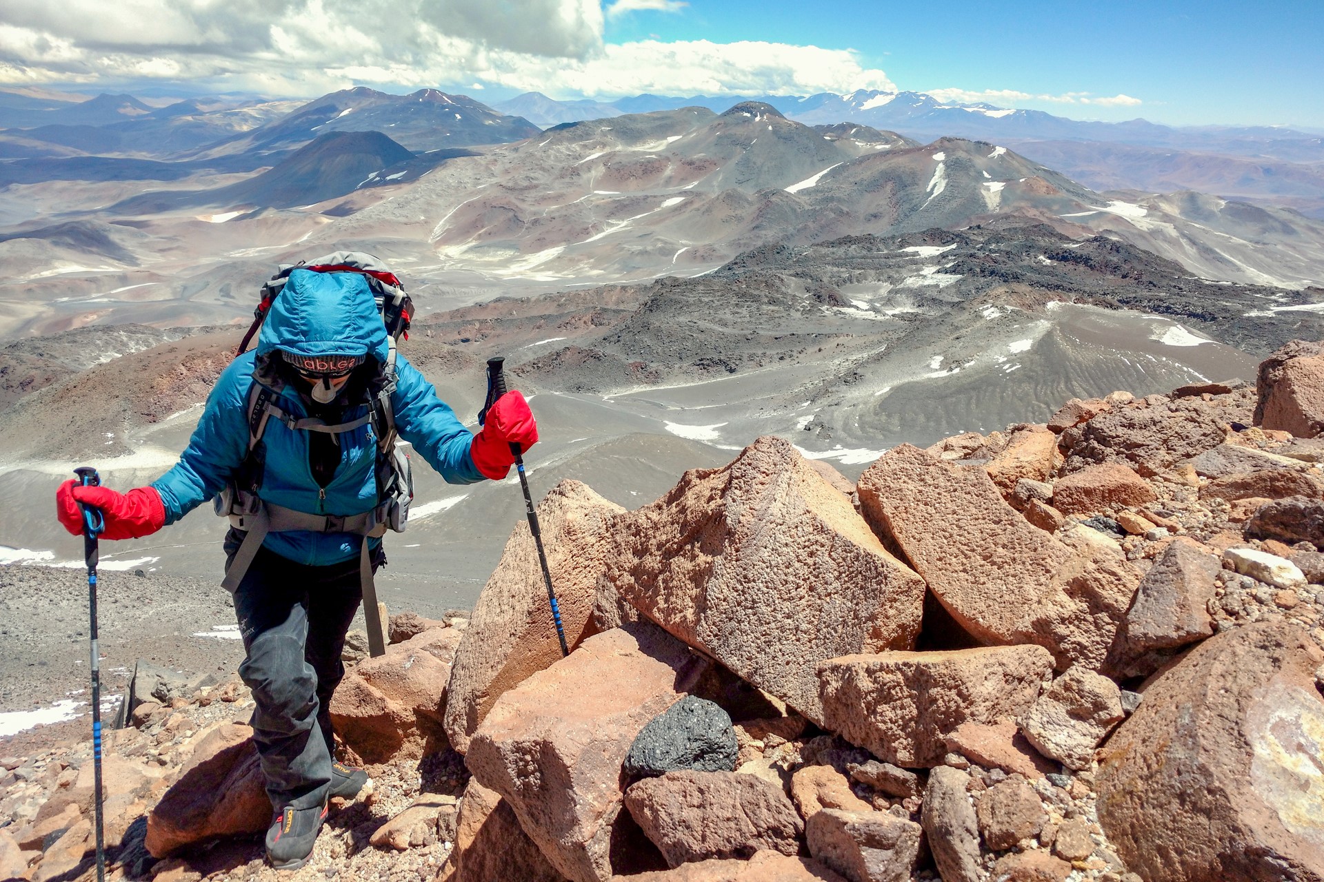 intensificaran-controles-de-servicios-turisticos-y-ascensos-de-montana-en-el-oeste-provincial