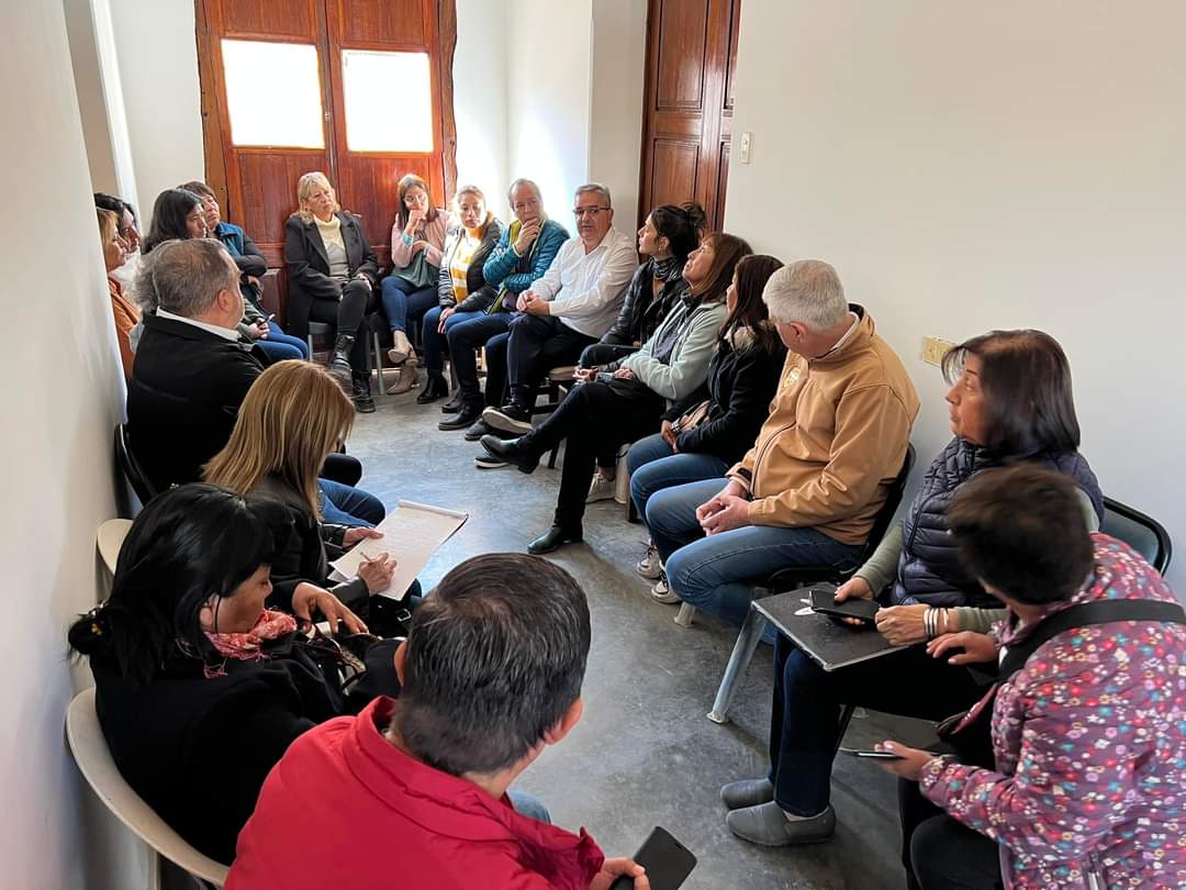 jalil-se-reunio-con-prestadores-turisticos-de-fiambala-por-el-proyecto-de-obra-en-las-termas
