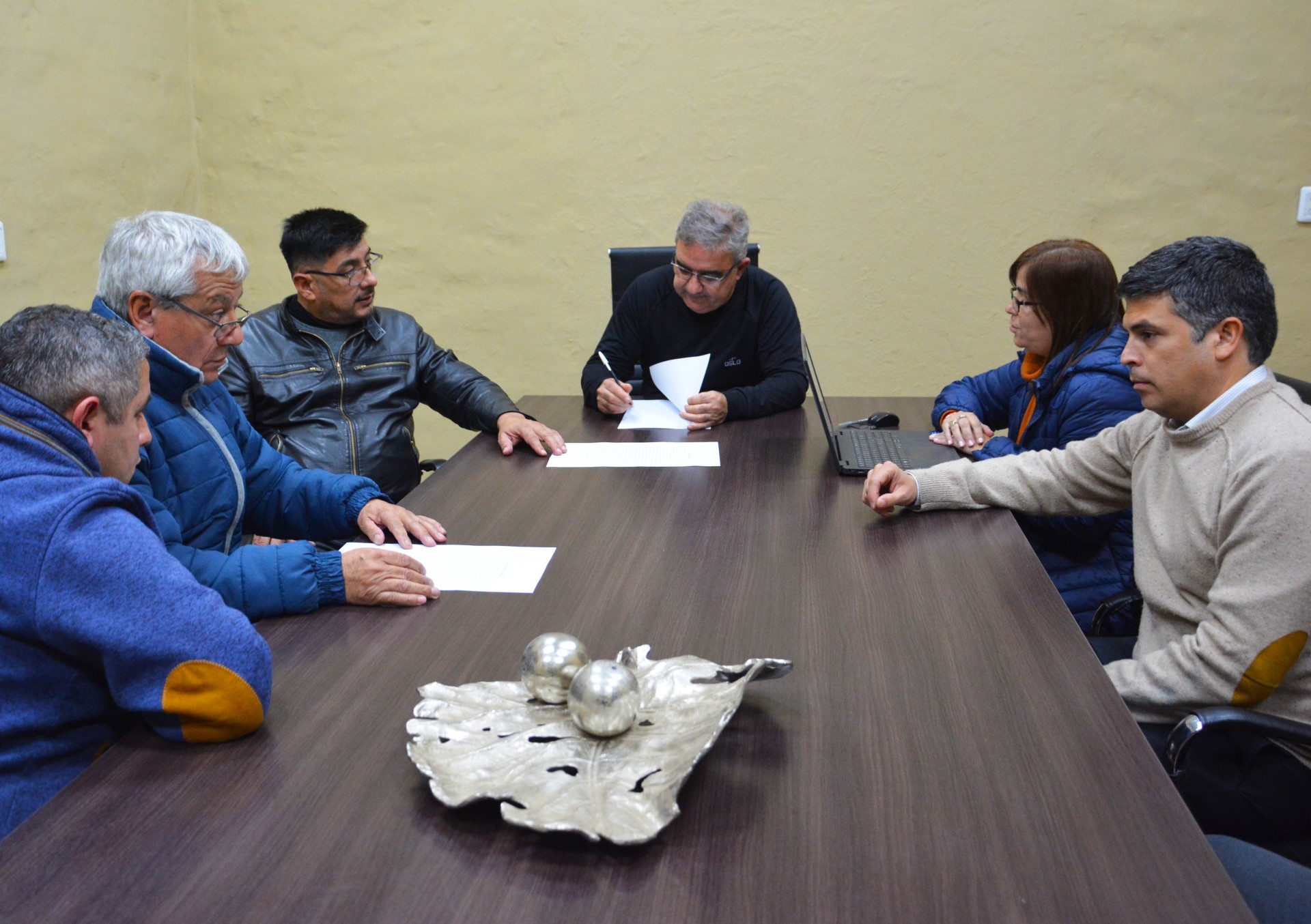 el-gobierno-acordo-con-uta-seccional-catamarca-y-se-levanta-el-paro-de-transporte