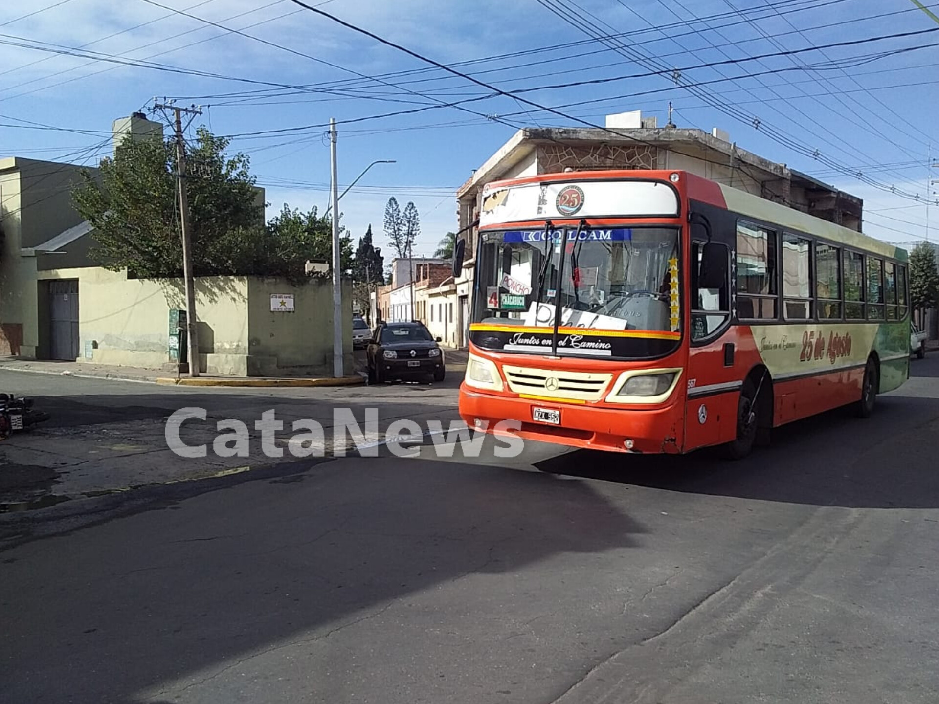 colectivero-choco-contra-un-motociclista-en-el-centro-capitalino