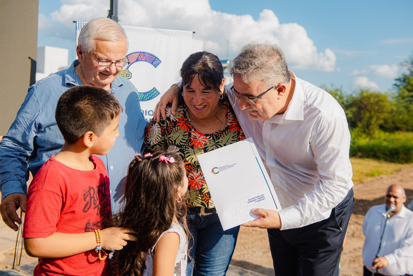 el-gobierno-entrego-viviendas-en-icano