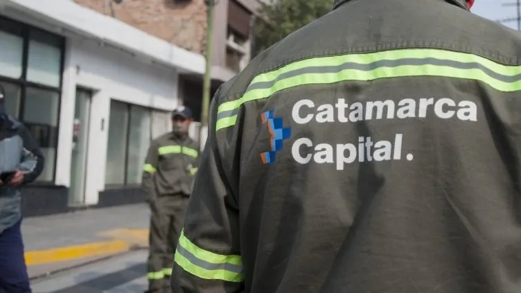 la-capital-junto-al-vecino-implementan-el-sistema-de-recuperacion-de-veredas-degradadas
