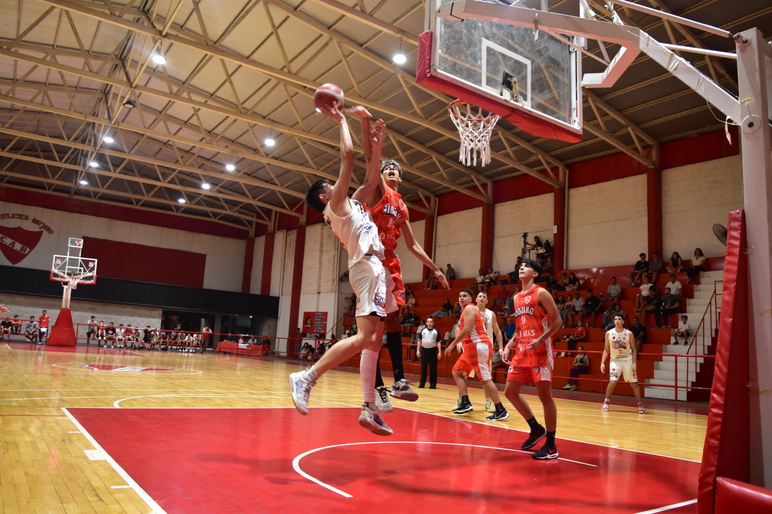 derrota-de-red-star-en-su-visita-a-riojano