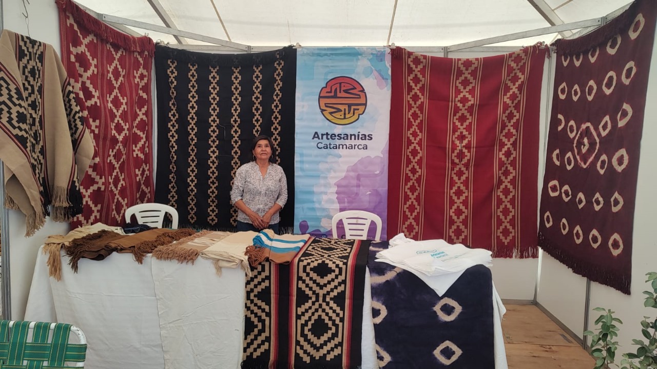 catamarca-participo-en-la-feria-de-artesanias-en-rio-negro