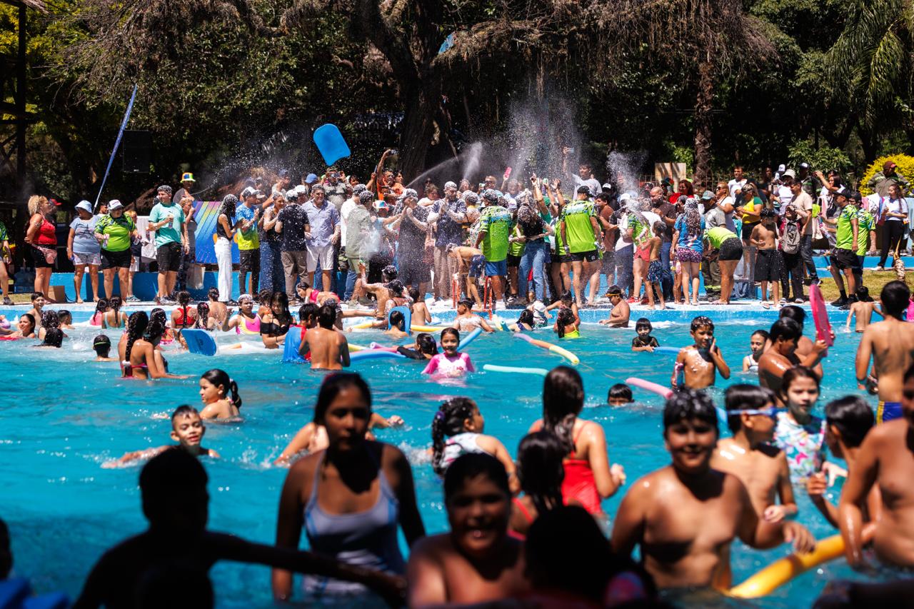 gustavo-saadi-inauguro-las-colonias-2026-en-el-camping-municipal