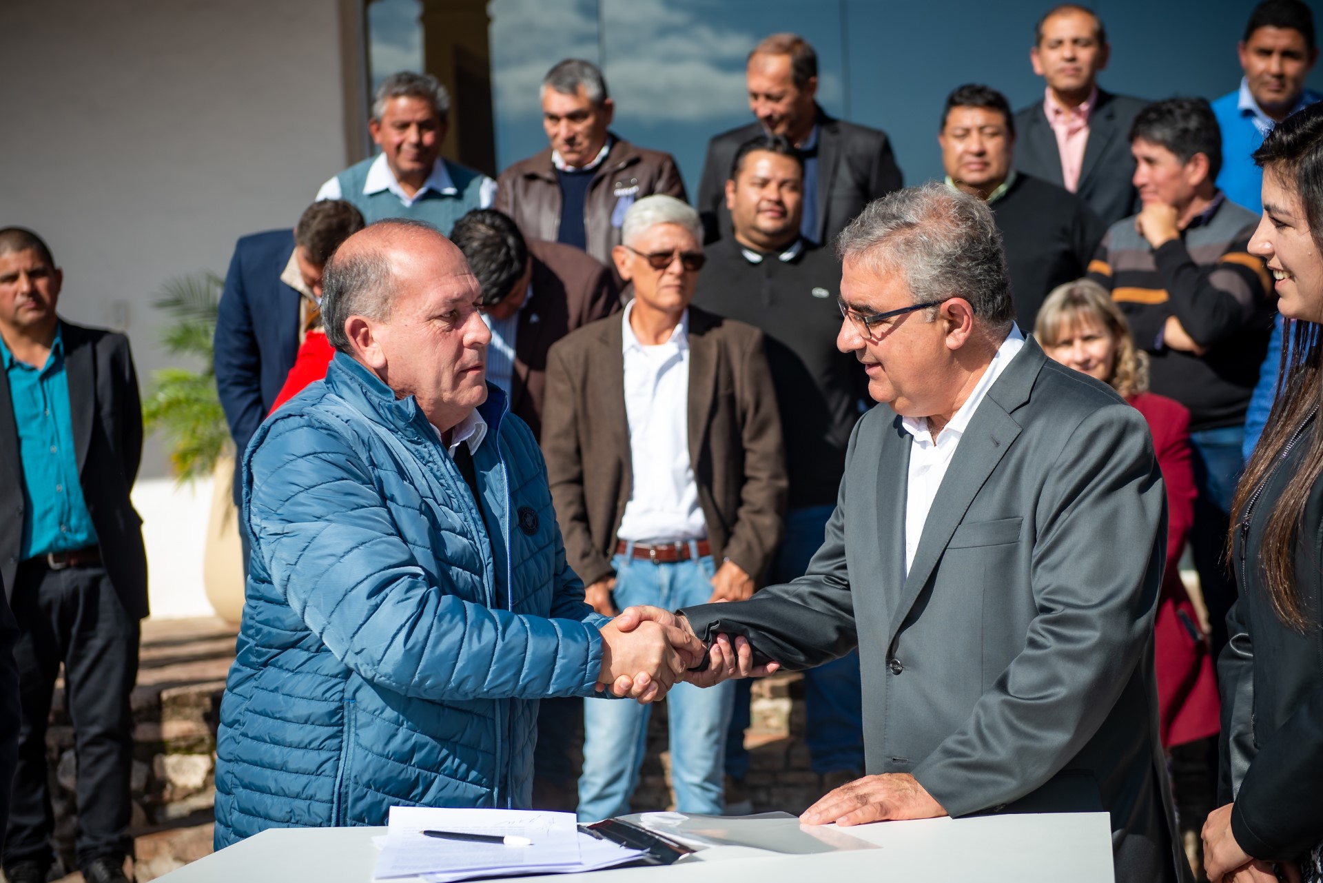 la-provincia-transfirio-el-aporte-a-municipios-para-garantizar-el-transporte-escolar