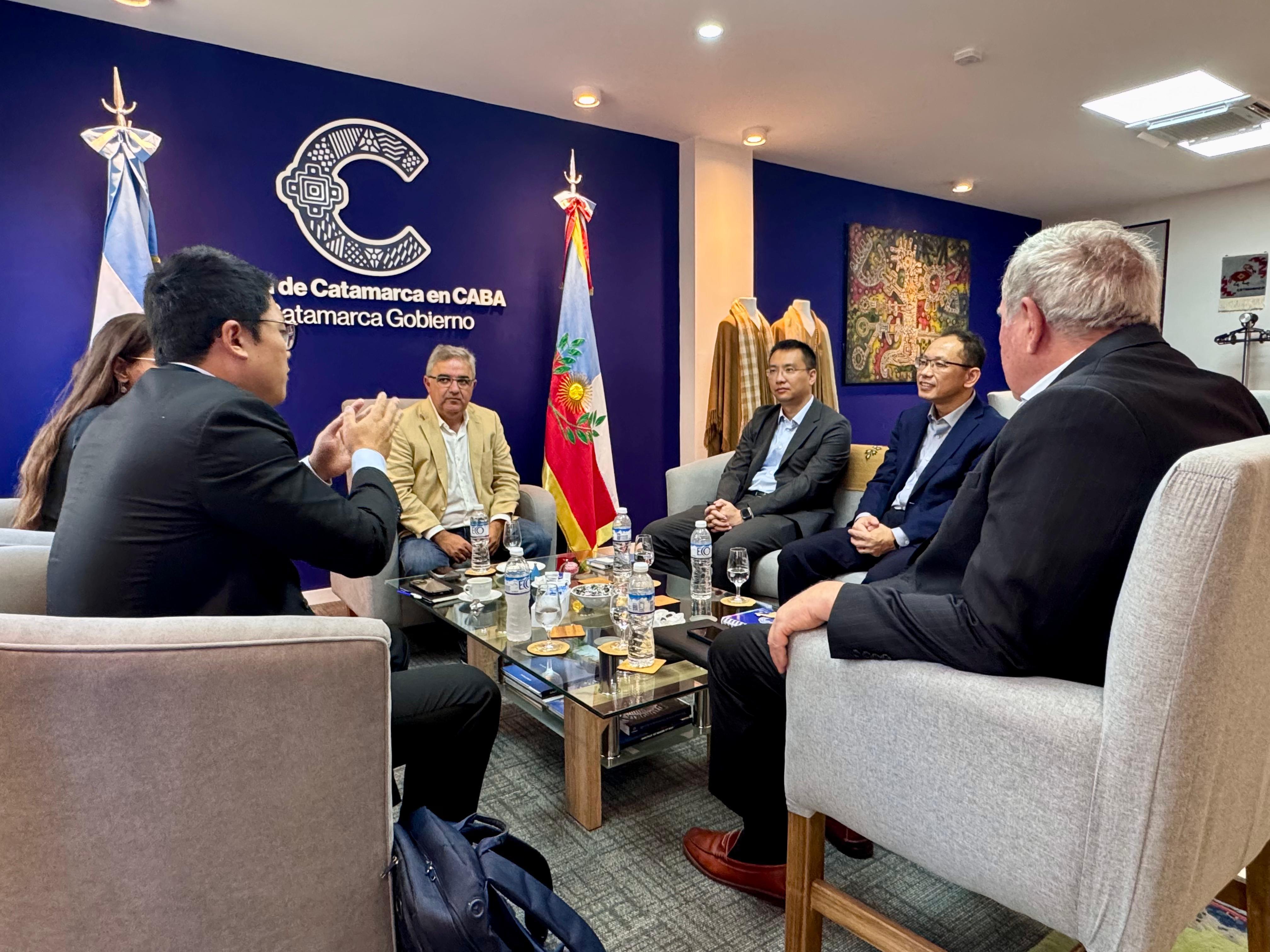 transicion-a-energias-limpias-el-gobernador-se-reunio-con-representes-de-la-empresa-power-china