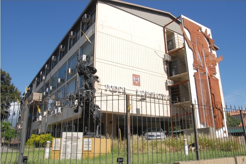 diputados-otorgara-bono-de-100-mil-a-sus-trabajadores-que-cumplan-30-anos-de-antiguedad